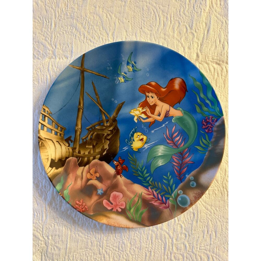 Little Mermaid Collectors Plate W/Box